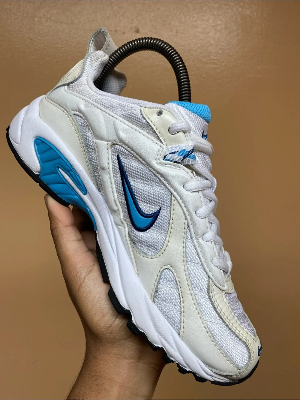 Rare 2009 Nike Xccelerator TR Women’s Running Sneakers Size 7 “White Cream Blue”